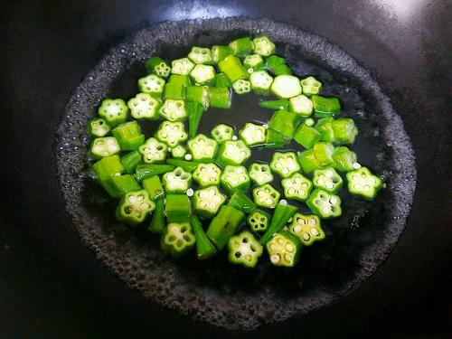 【秋葵炒火腿】