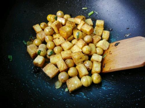 【栗子烧豆腐】