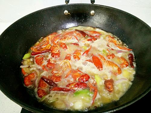 【十三香龙虾】