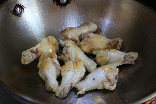 【啤酒烧鸡翅根】