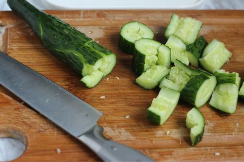 【麻辣拍黄瓜】