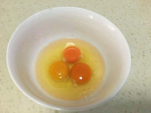 【洋葱木耳炒土鸡蛋】