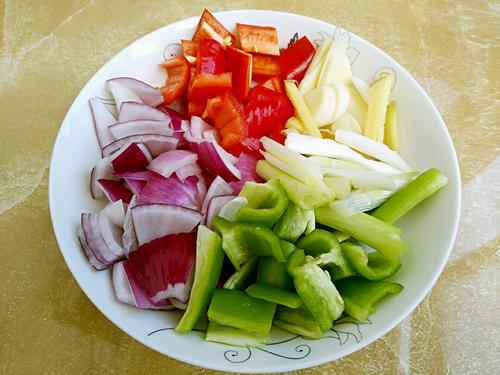 【双椒豆腐干】