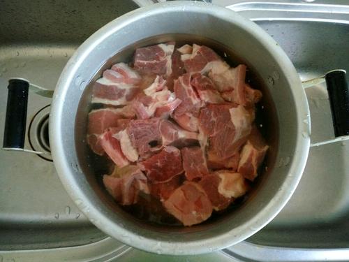 【正宗炖牛肉】