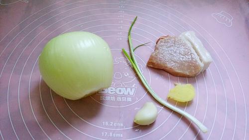 【洋葱炒肉丝】