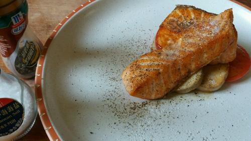 【干煎三文鱼】