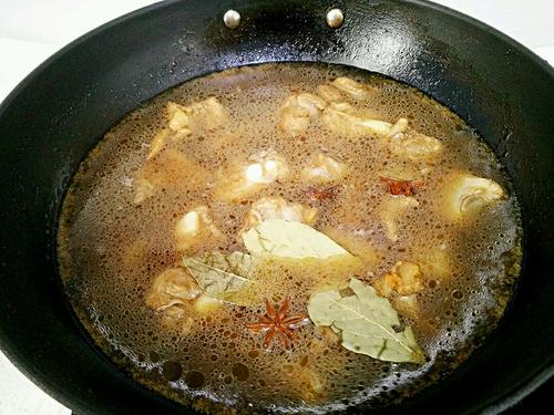 【玉米烧排骨】