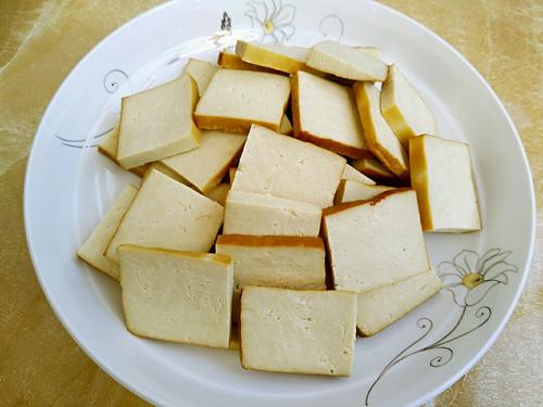 【双椒豆腐干】
