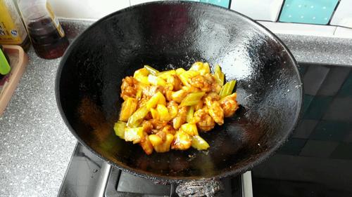 【番茄菠萝鸡块】