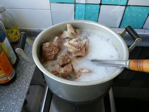 【正宗炖牛肉】