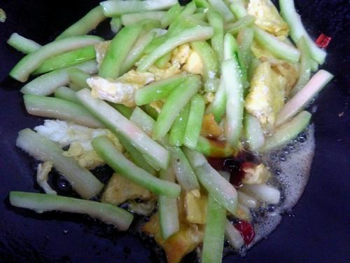 【西瓜皮炒鸡蛋】