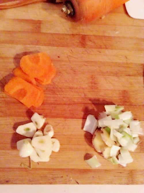 【青椒炒羊血】