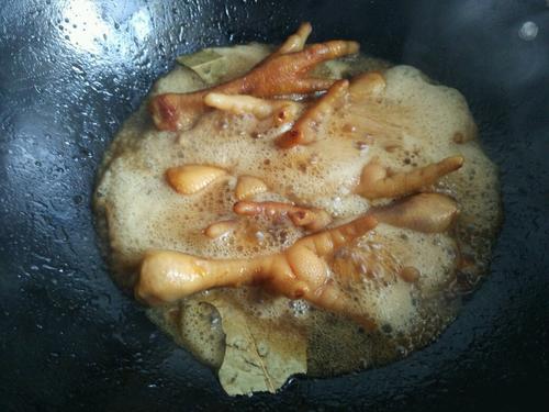 【秘制红烧鸡爪】