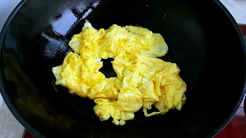 【秋葵炒鸡蛋】