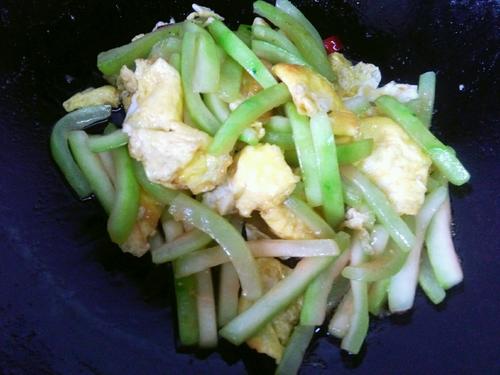 【西瓜皮炒鸡蛋】