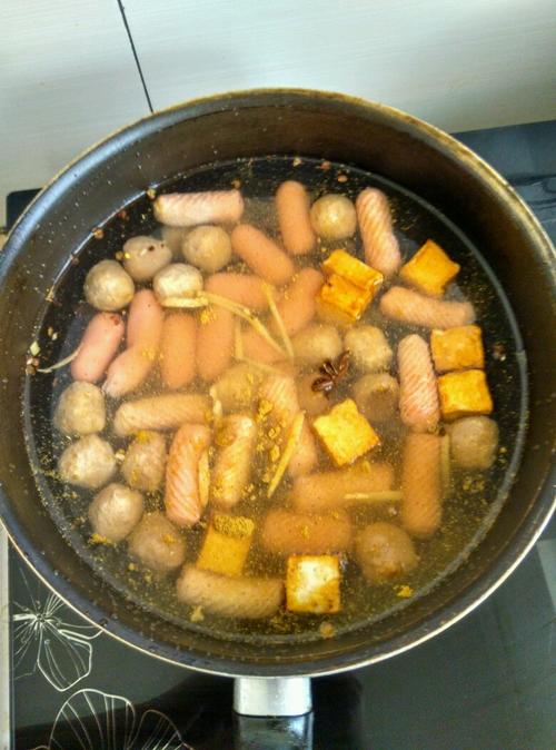 【菠菜烩丸子】