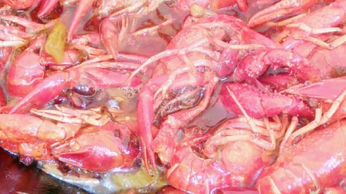 【麻辣小龙虾】