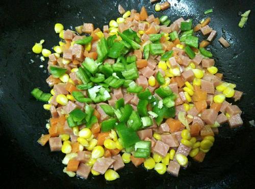 【火腿肠什锦丁】