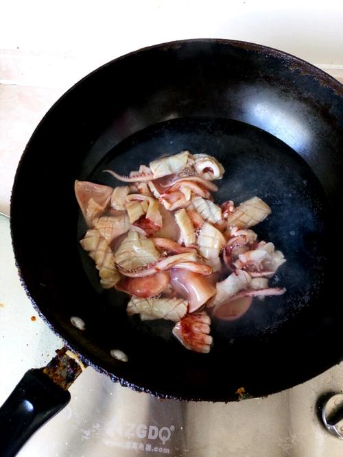 【青椒鱿鱼花】