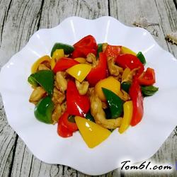 彩椒炒鸡肉的做法