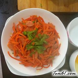 胡萝卜火腿肠/宫子城的做法