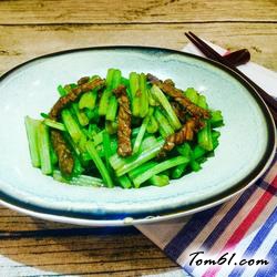 牛肉炒芹菜的做法