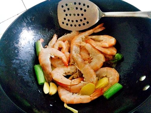 【油焖大虾。】