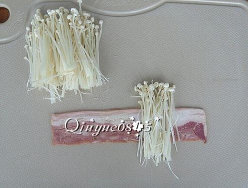 【培根卷金针菇】