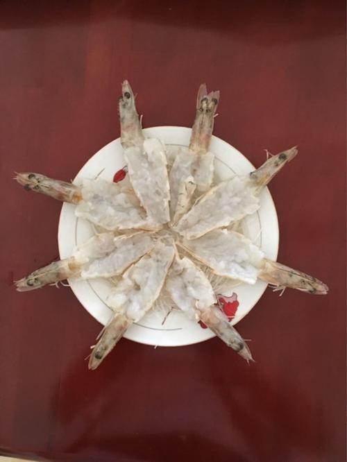 【《蒜蓉蒸虾》】