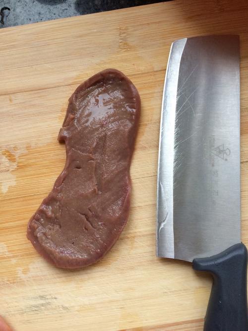 【秘制红汤猪腰】