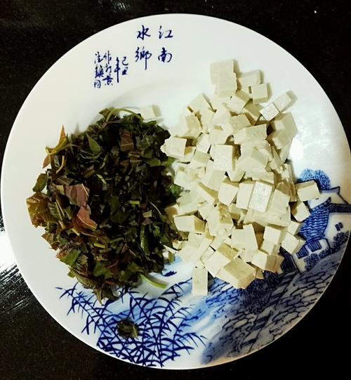 【香椿豆腐】