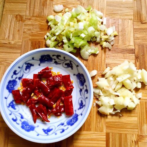 【干煸黑鱼片】