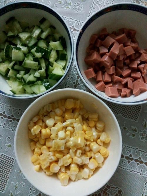 【火腿炒玉米】