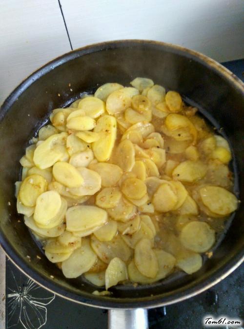 【香锅土豆片】