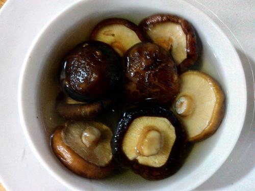 【蚝油香菇扒生菜】