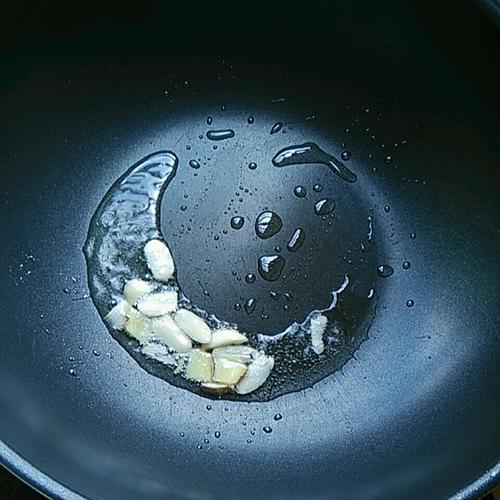 【荷兰豆炒腊肉】