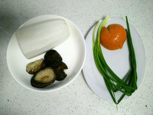 【葱香白萝卜丝】