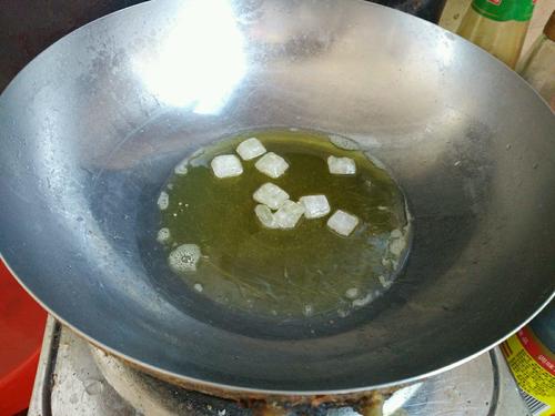 【栗子红烧肉】