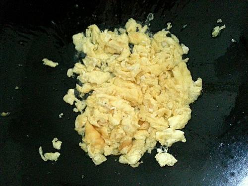 【火腿肠炒鸡蛋】