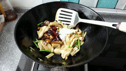 【蚝油腐竹素食菌】