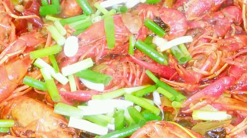 【麻辣小龙虾】