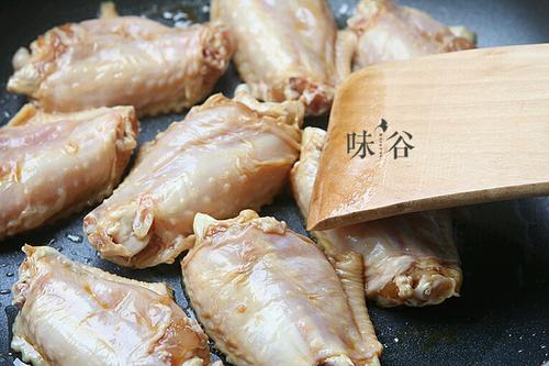 【茶香鸡翅中】