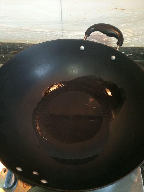 【秘制红汤猪腰】