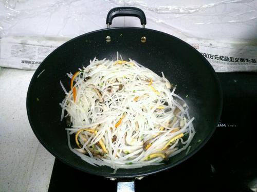【葱香白萝卜丝】