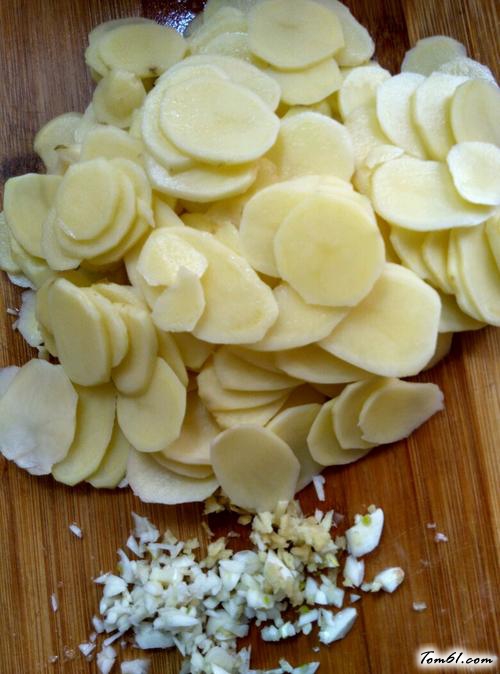 【香锅土豆片】