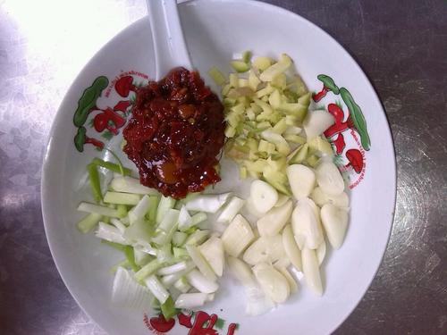 【豆瓣酱烧鲳鱼】