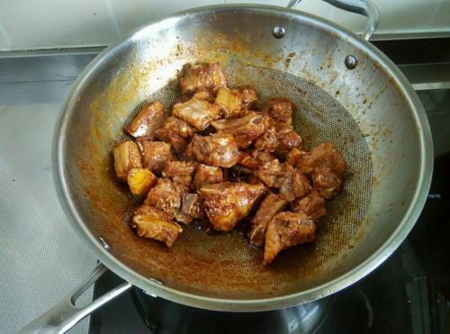 【高压锅炖排骨】