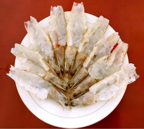 【《蒜蓉蒸虾》】