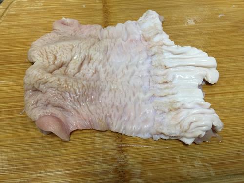 【蒜苗炒龙胆石斑鱼肚】