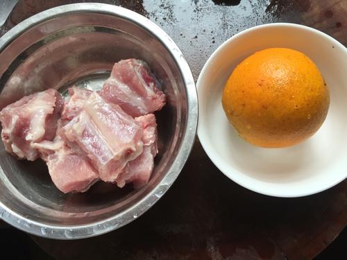 【橙汁排骨】